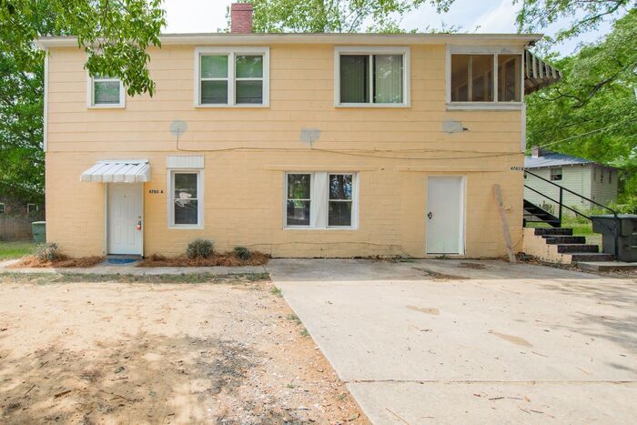 4703 Monticello Rd-Unit -Unit A in Columbia, SC - Foto de edificio