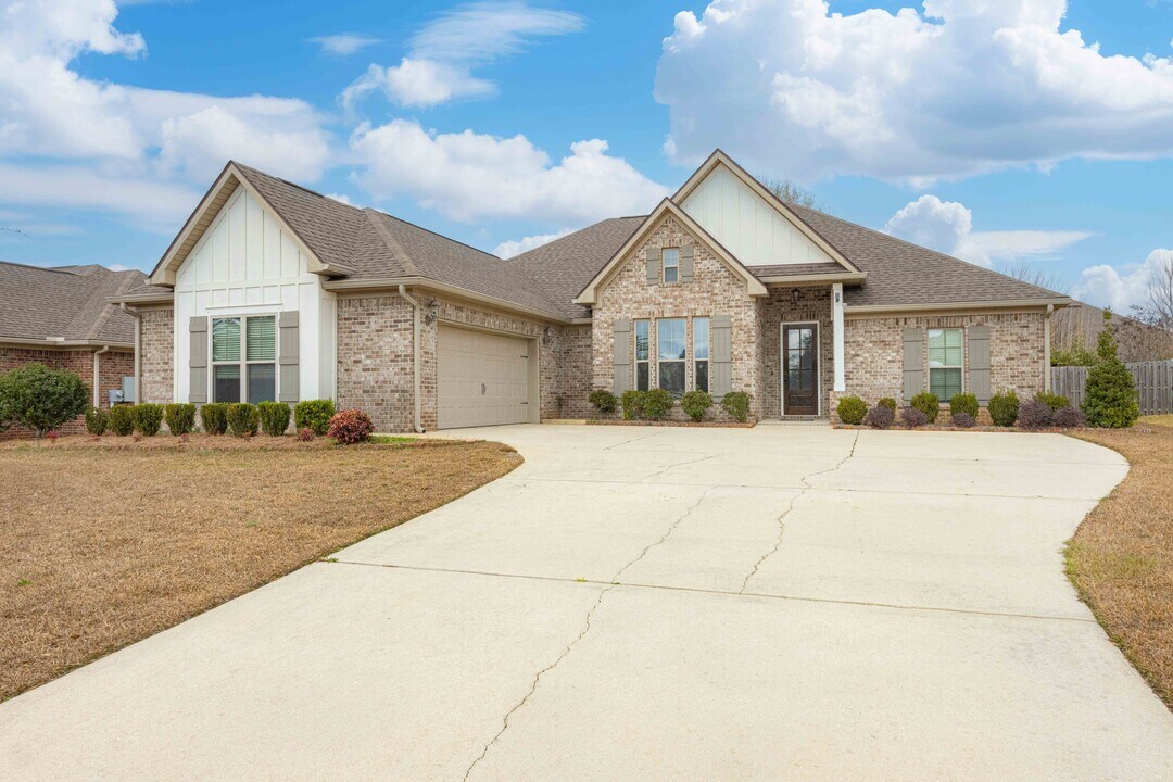 27142 Gramercy Ln in Daphne, AL - Building Photo