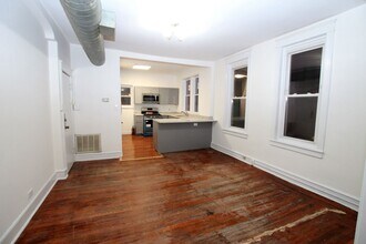 2621 W Girard Ave in Philadelphia, PA - Building Photo - Building Photo