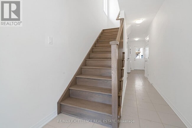 12 Hine Rd in Brantford, ON - Building Photo - Building Photo