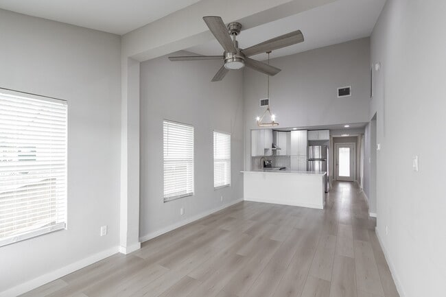 property at 2830 Bay Oaks Harbor Dr