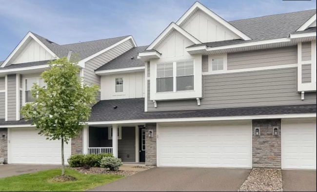 property at 3275 Red Oak Trl