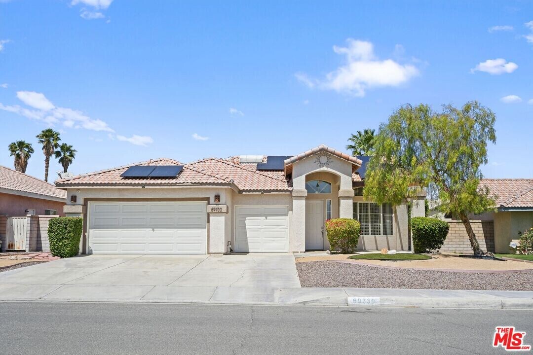 69730 Mccallum Way in Cathedral City, CA - Building Photo