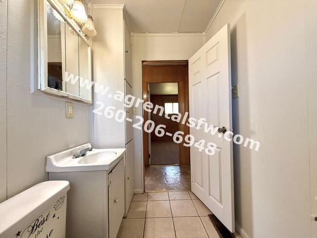 4145 Plaza Dr in Fort Wayne, IN - Building Photo - Building Photo