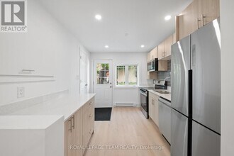 145 St Andrew St in Ottawa, ON - Building Photo - Building Photo
