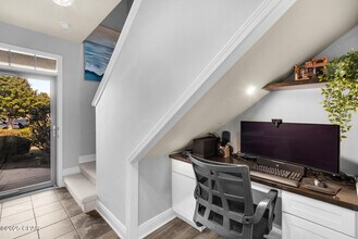 8853 Brown Pelican Cir in Navarre, FL - Building Photo - Building Photo