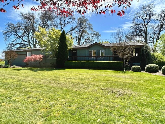 property at 3210 Brooklake Rd NE