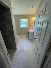 5006 Ridgeway Dr in Houston, TX - Building Photo - Building Photo