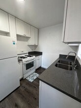 6319 Gallant St in Bell Gardens, CA - Foto de edificio - Building Photo