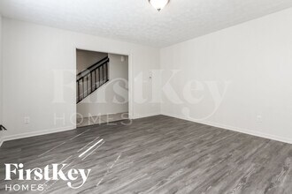 1573 Winding Creek Trail in Brownsburg, IN - Foto de edificio - Building Photo