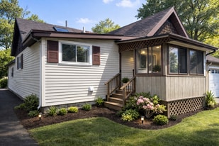 304 Niles Pl NW in Canton, OH - Building Photo