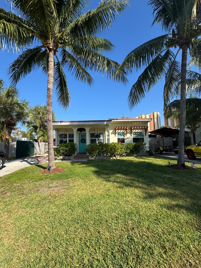 property at 256 E 24th St