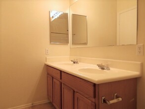 9104 W Cambridge Ave in Phoenix, AZ - Building Photo - Building Photo