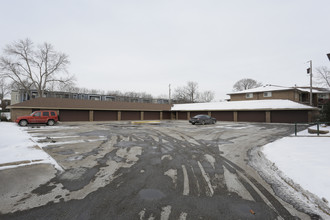 Fountain Terrace Apartments in Bloomington, MN - Building Photo - Building Photo