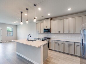 1529 Purple Martin Dr in Pflugerville, TX - Building Photo - Building Photo