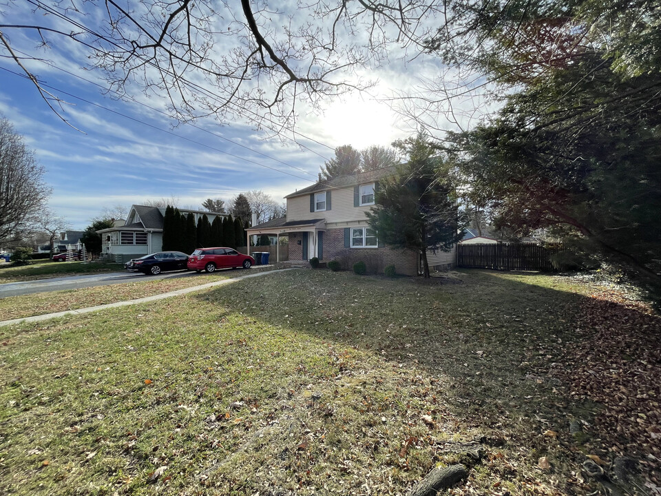 414 Franklin Rd in Glassboro, NJ - Building Photo