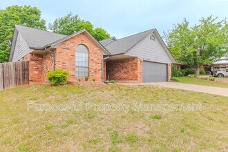 1109 David Rd in Moore, OK - Building Photo - Building Photo