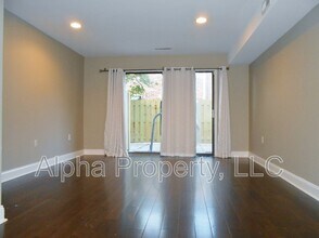 2530 E North St in Greenville, SC - Building Photo - Building Photo