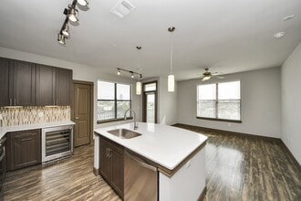 5454 Washington St in Houston, TX - Building Photo - Building Photo