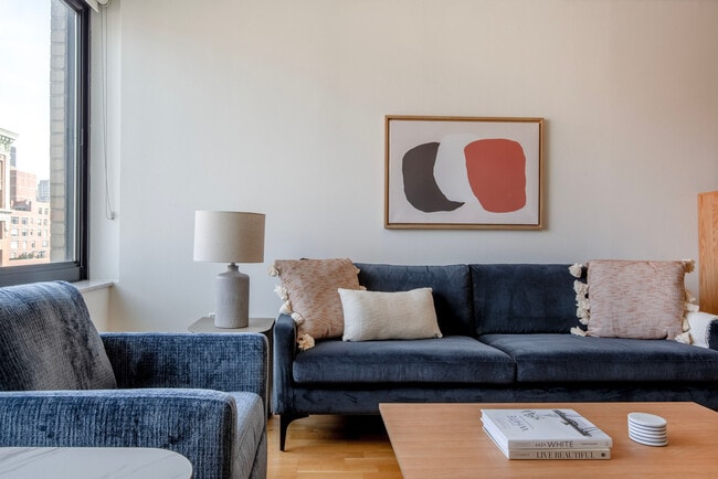 180 W 20th St in New York, NY - Foto de edificio - Building Photo