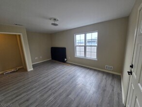 7309 Dane Ct in North Bergen, NJ - Building Photo - Building Photo