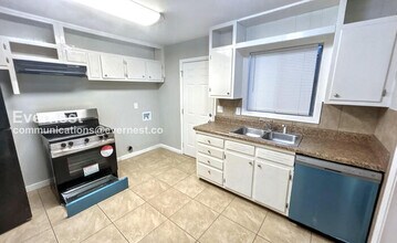 244 E Haven Dr in Birmingham, AL - Building Photo - Building Photo