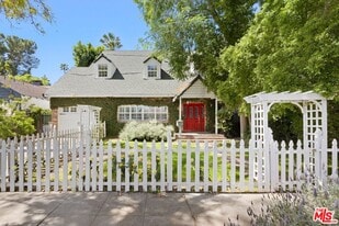 4309 Gentry Ave in Los Angeles, CA - Building Photo