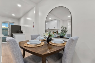 4442 Clairemont Dr in San Diego, CA - Building Photo - Building Photo