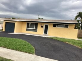 8571 NW 26th St, Unit 8571 in Sunrise, FL - Building Photo