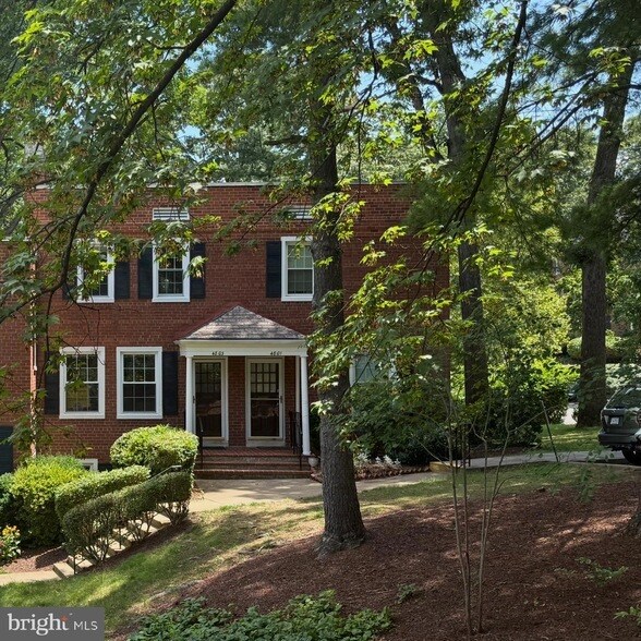 4803 27th Rd S in Arlington, VA - Foto de edificio