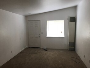 2309 Oregon Ave in Klamath Falls, OR - Building Photo - Building Photo