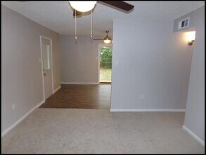 8 Brookway Ln in Sherwood, AR - Building Photo - Building Photo