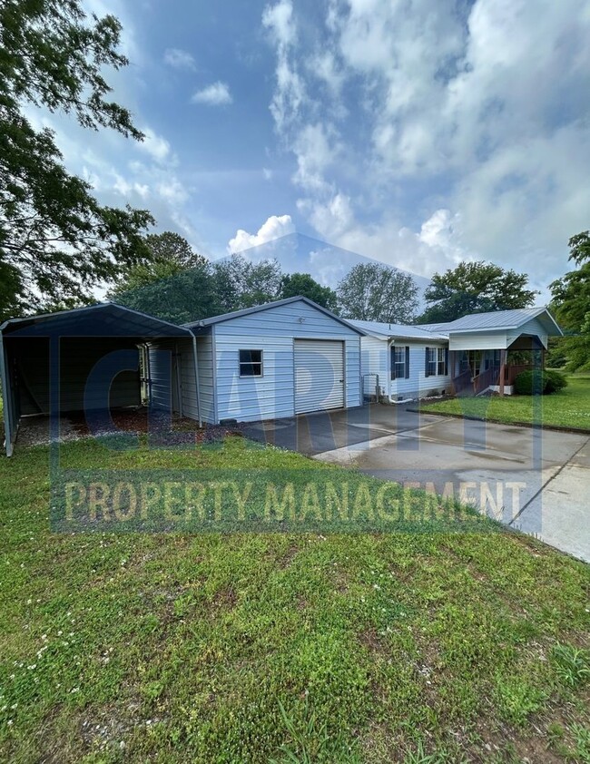 224 White Rd in Old Fort, TN - Building Photo - Building Photo