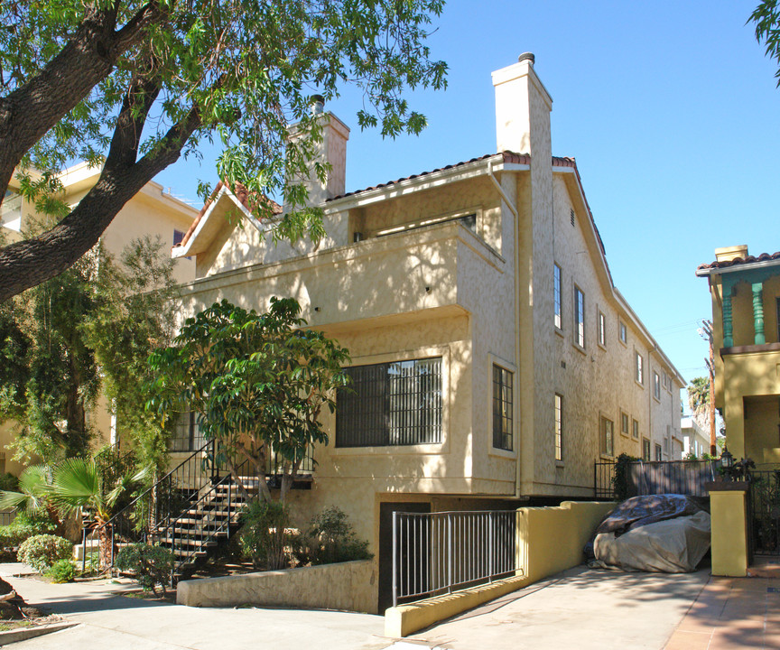 925 S Bedford St in Los Angeles, CA - Building Photo