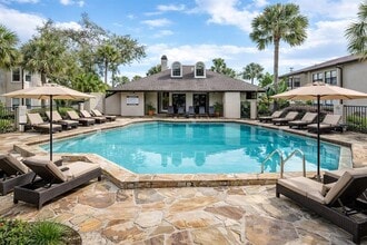 2911 Antique Oaks Cir in Winter Park, FL - Building Photo - Building Photo