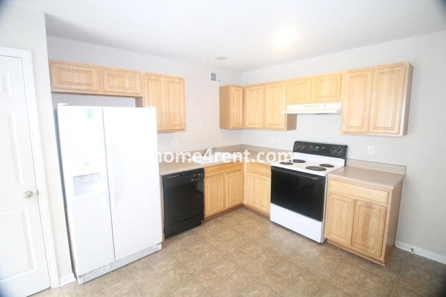 13015 Everett Ct in Kansas City, KS - Building Photo - Building Photo