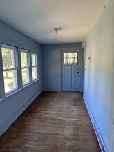 5269 Comstock Ave in Kalamazoo, MI - Foto de edificio - Building Photo