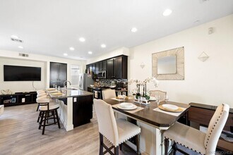 5428 Santa Sofia in San Diego, CA - Building Photo - Building Photo