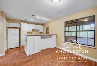 2318 Applebee Way in Charleston, SC - Building Photo - Building Photo