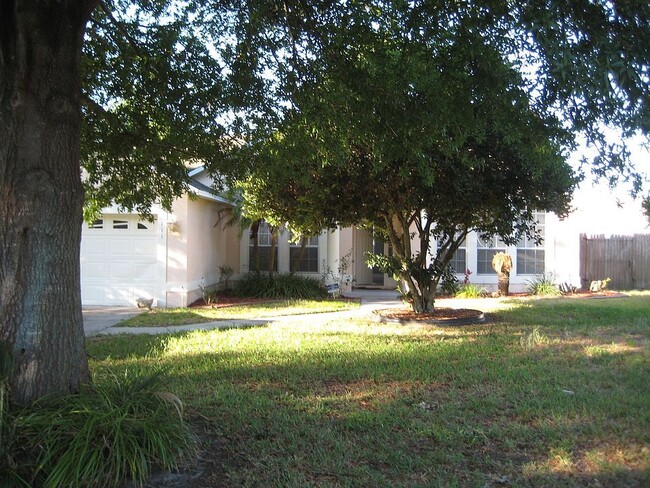 111 Sunridge Woods Ct