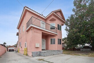 635 W 53rd St, Unit 1 . 2 in Los Angeles, CA - Foto de edificio - Building Photo
