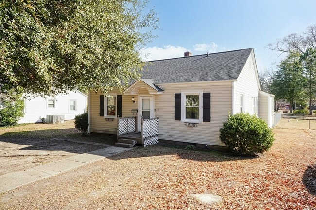 property at 1008 N Orange Ave