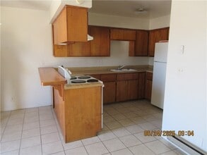 3829 N Roosevelt St in Kingman, AZ - Foto de edificio - Building Photo