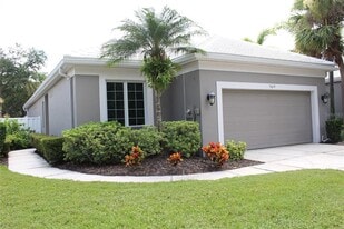 5019 88th St E in Bradenton, FL - Building Photo