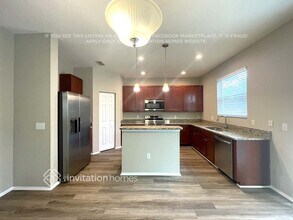 7508 Tangle Rush Dr in Gibsonton, FL - Foto de edificio - Building Photo