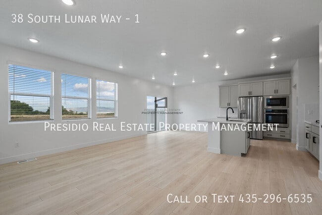 38 S Lunar Wy in Mapleton, UT - Building Photo - Building Photo