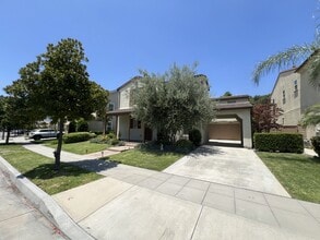 747 E Lemon Swirl Dr in Azusa, CA - Building Photo - Building Photo