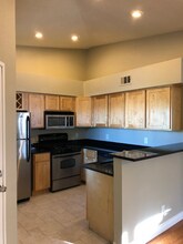 8400 W Charleston Blvd, Unit 239 in Las Vegas, NV - Foto de edificio - Building Photo