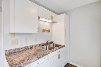 107 Hickory Ln in Ladson, SC - Building Photo - Building Photo