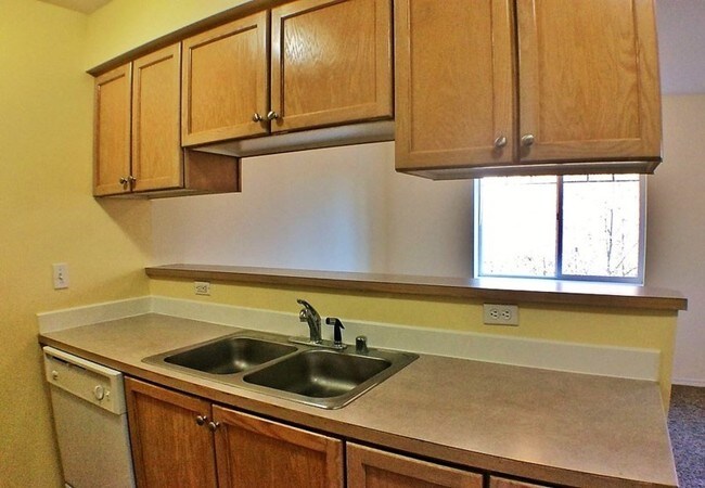 18930 Bothell Everett Hwy-Unit -Unit U303 in Bothell, WA - Building Photo - Building Photo